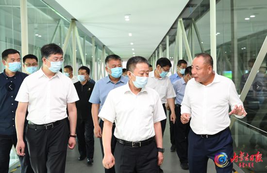 7月4日，自治區(qū)黨委書記孫紹騁來到錫林郭勒大莊園肉業(yè)有限公司調(diào)研。記者袁永紅攝